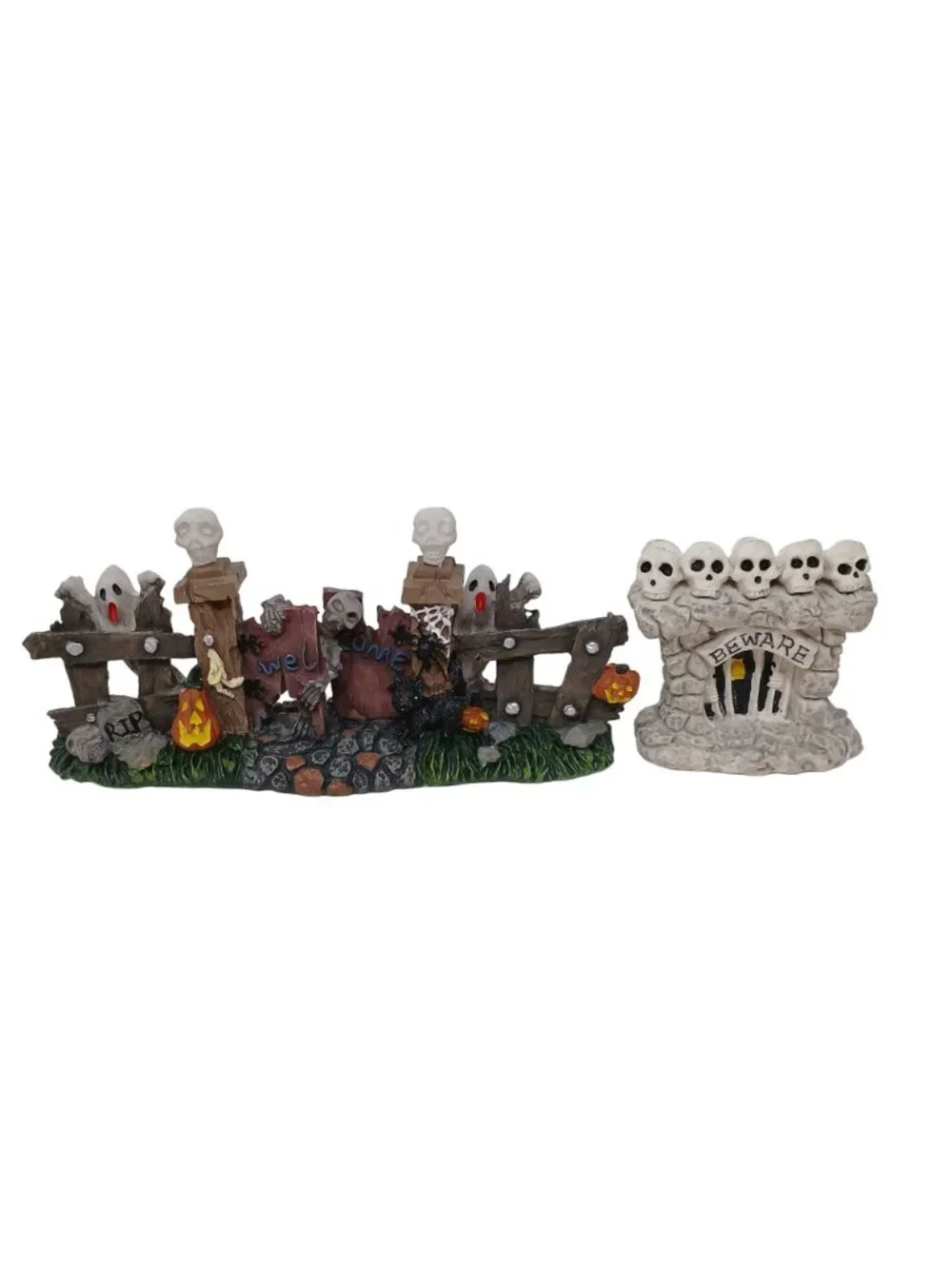 Halloween Village Figurines Spooky Haunted Fence Ghosts Tree Bats Decor #E-M3